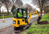 Аренда мини экскаватора JCB 15C 1 в Москве и области