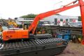 Аренда плавающего экскаватора Hitachi ZX200 RIVER