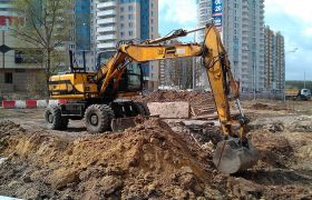 Аренда колесного экскаватора в Москве и МО