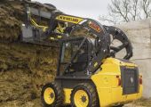 Аренда мини погрузчика New Holland L220 в Москве