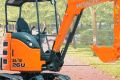 Аренда мини-экскаватора Hitachi ZX26U-5A в Москве