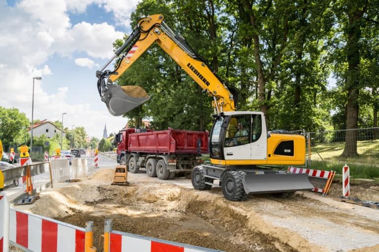 Аренда колесного экскаватора Liebherr A 918 Litronic