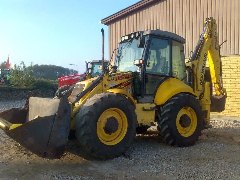 Аренда экскаватора-погрузчика New Holland lb 115