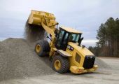 Аренда фронтального погрузчика Cat 938 в Москве