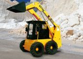Аренда мини погрузчика XCMG XT750 в Москве и области