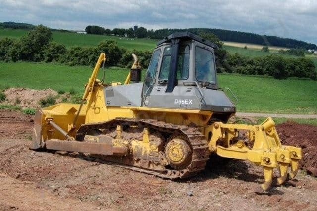 Аренда бульдозера Komatsu D65E-12 в Москве и области