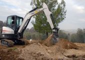 Аренда мини экскаватора  Bobcat E32 в Москве и МО